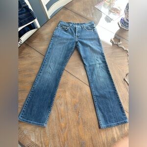 Lucky Dungarees size 4/27 29in inseam Like New